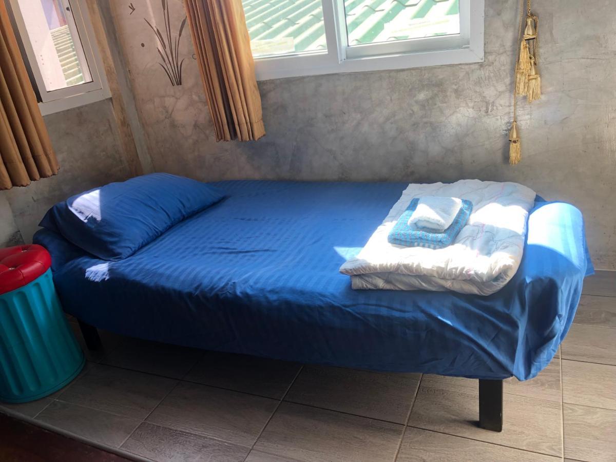 Solarcell Walking Street Homestay Ban Nong Nam Khan Exterior photo